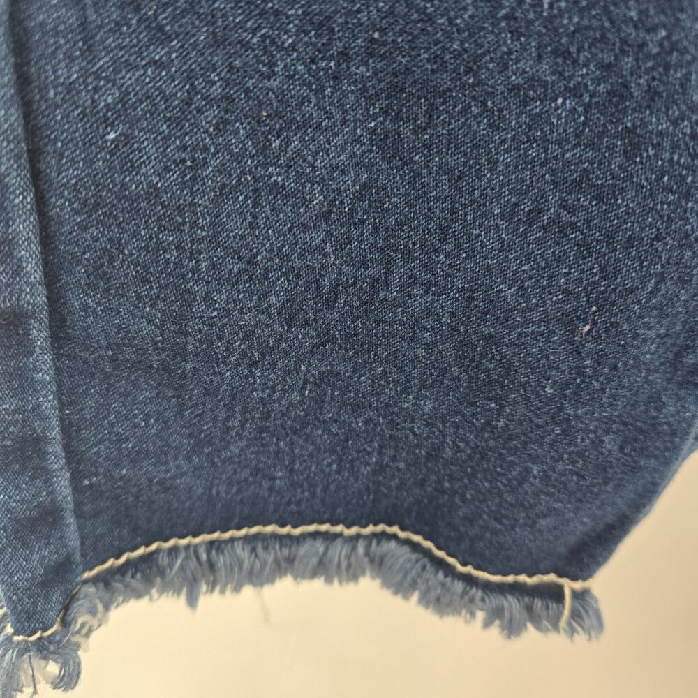 AQ Embroidered Distressed Raw Hem Jeans Juniors Size 9 - Picture 5 of 16